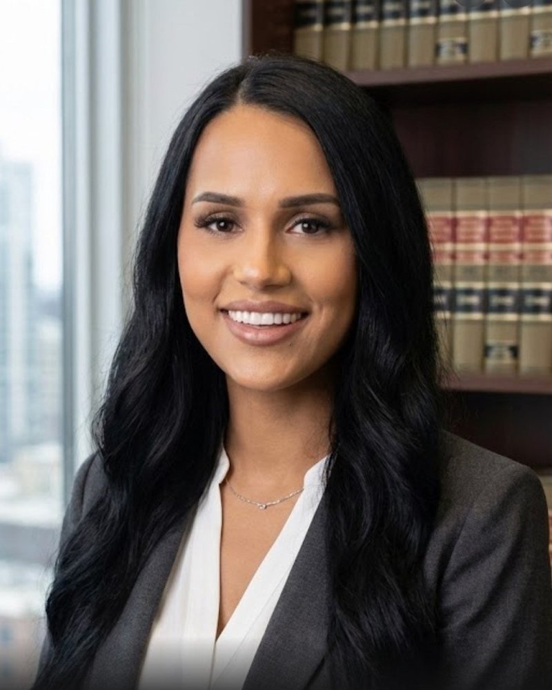 Anneka Pozvek, Paralegal